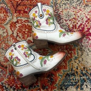 L’Artiste Booties, Embellished